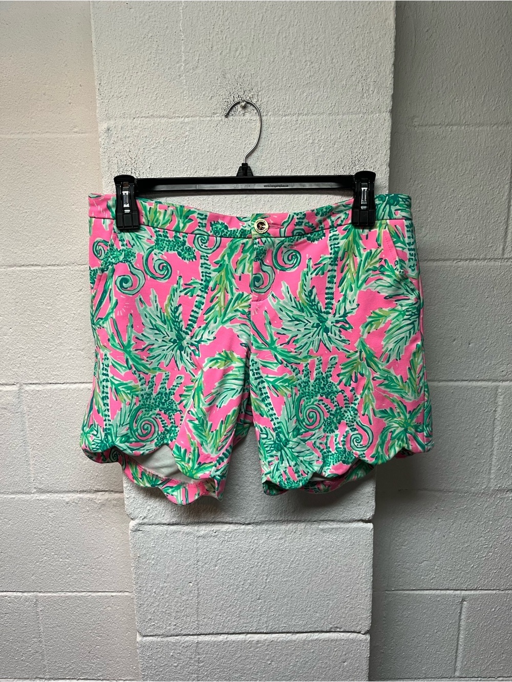 Lilly Pulitzer Pink & Green Palm Print Scallop Hem Shorts